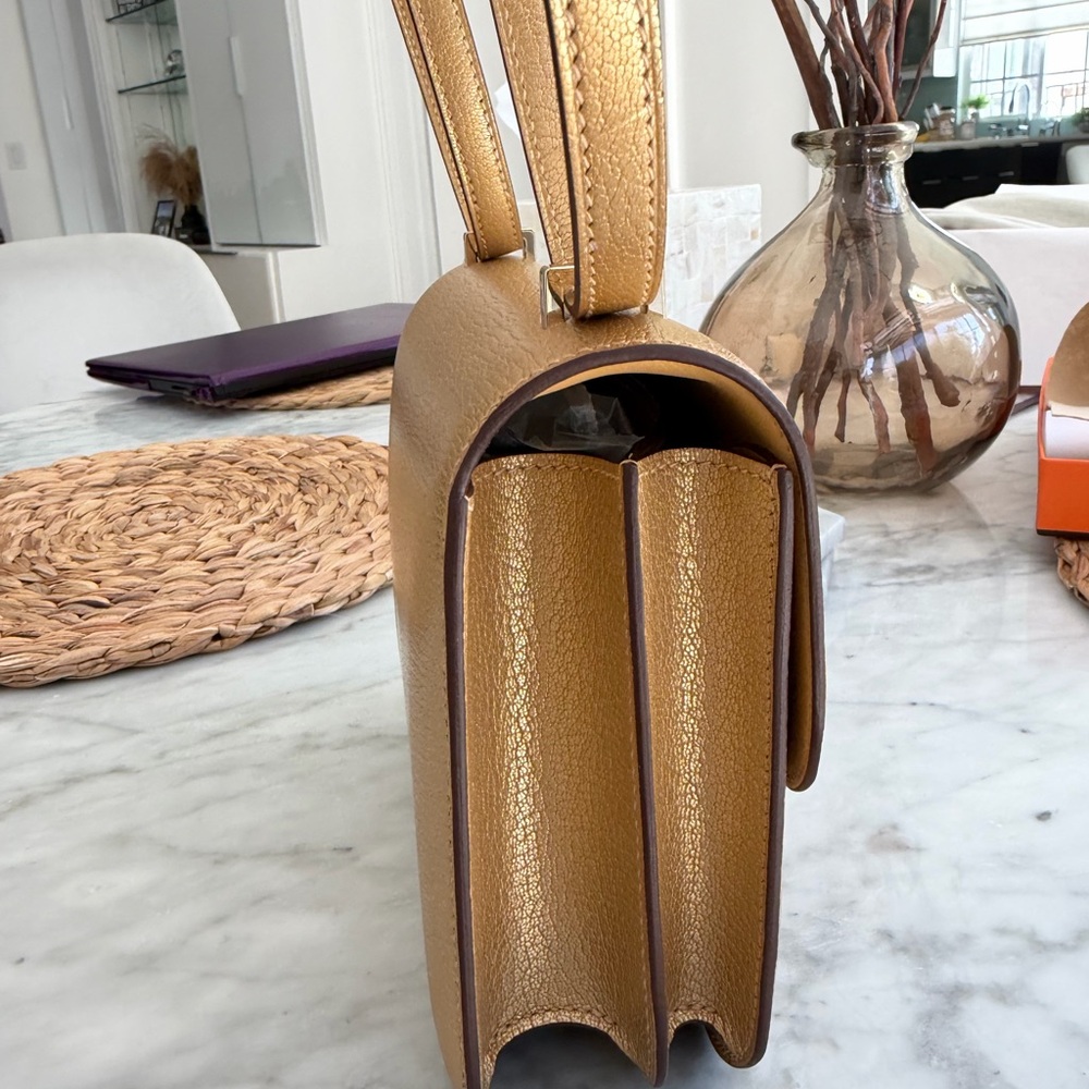 Hermès Constance 18 Dore Chevre Chamkilight Permabrass Hardware - Picture 6 of 13